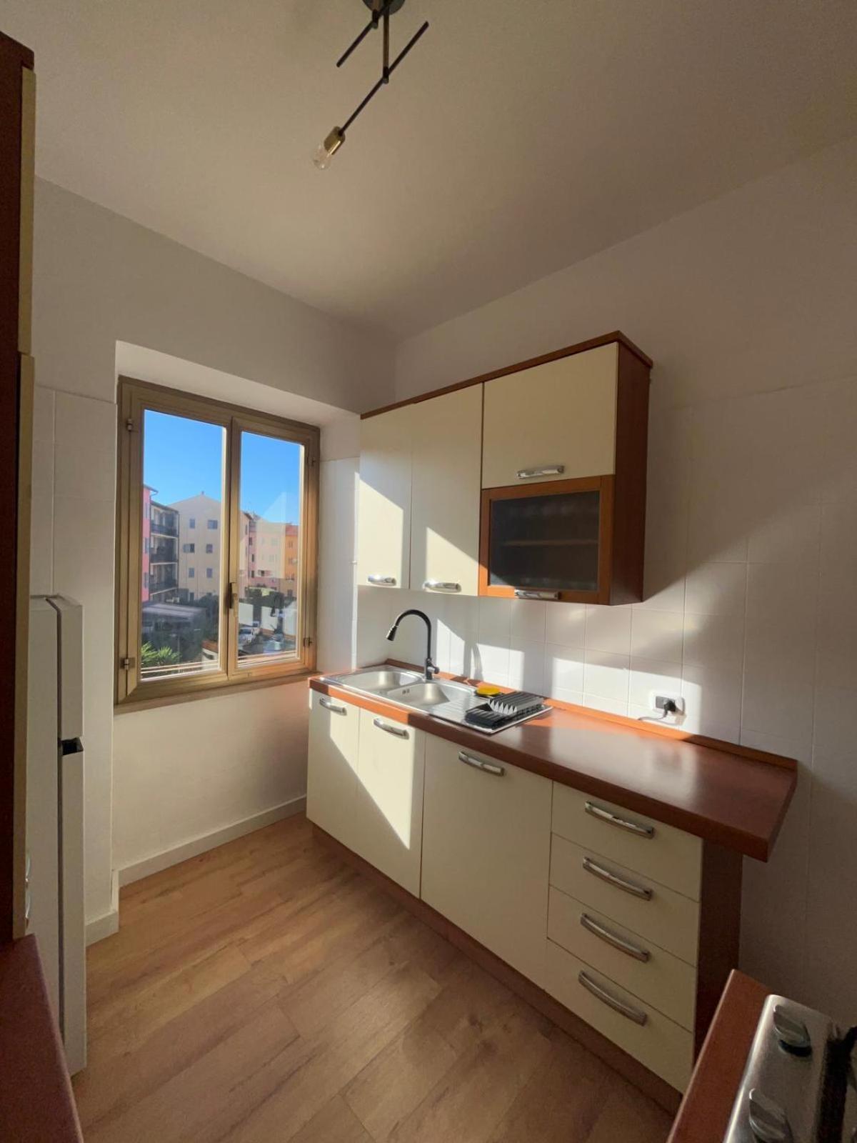 L'affaccio Sul Borgo - Adiacente Metro B Appartement